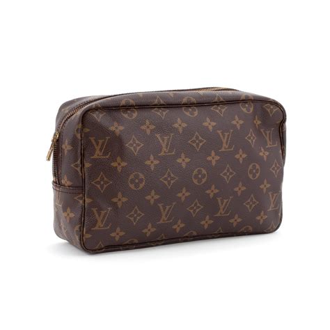 louis vuitton wash bag women's|louis Vuitton Bag with pouch.